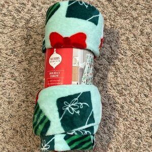 Holiday Throw Blanket - Red and Green